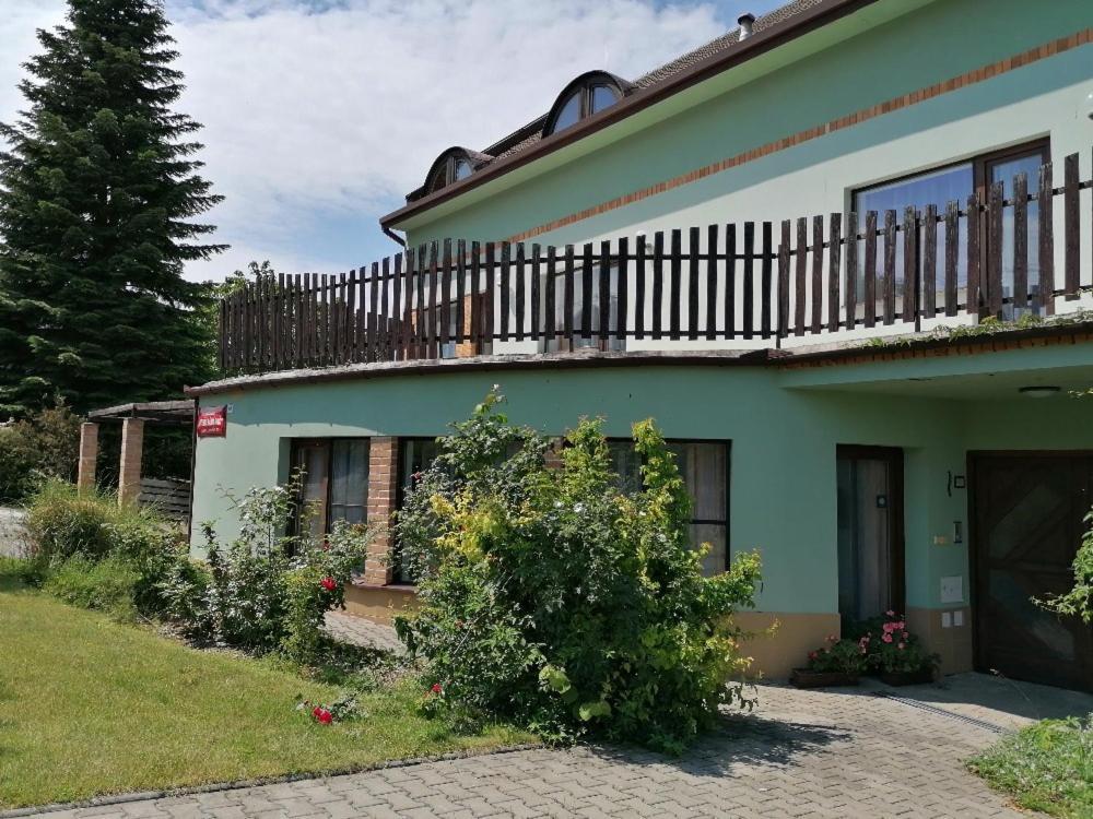 Otevrena Naruc Pension Letovice Екстер'єр фото